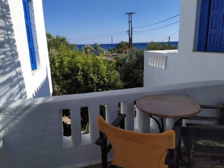 Stamoulis Apartments Kampos Marathokampou Екстериор снимка